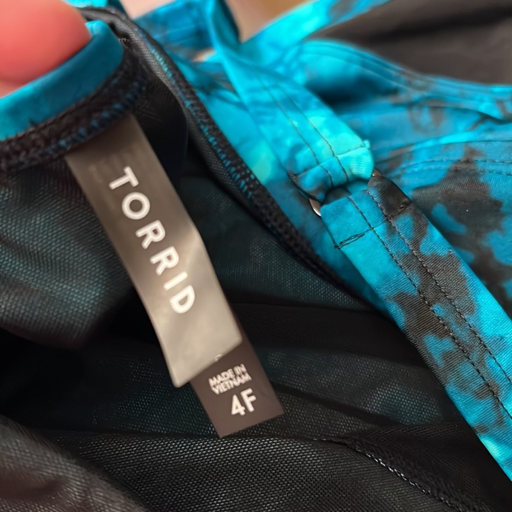 Torrid teal and black tie dye one piece swimsuit 4X 26 plus size - Picture 7 of 8
